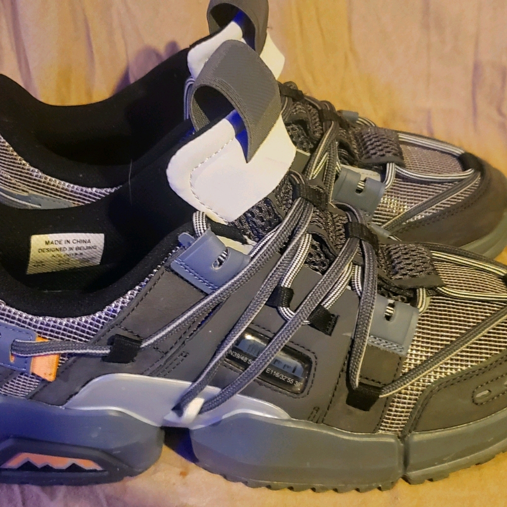 Li ning  Titanium